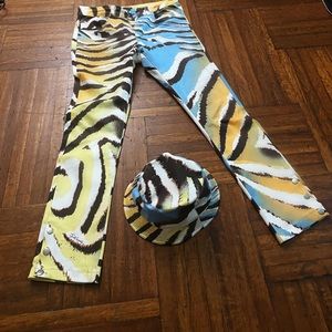 Men’s custom jeans with bucket